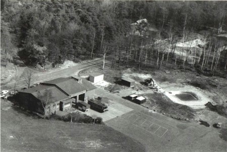 kaz-158-brw-22-Kazerne Gilze-Rijen Gebouw 128 vanuit de lucht (1)